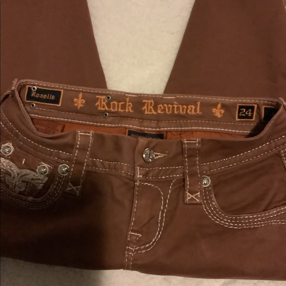 Adorable Brown lightweight material for these Rock Revival Jeans inseam 28 - Picture 4 of 4